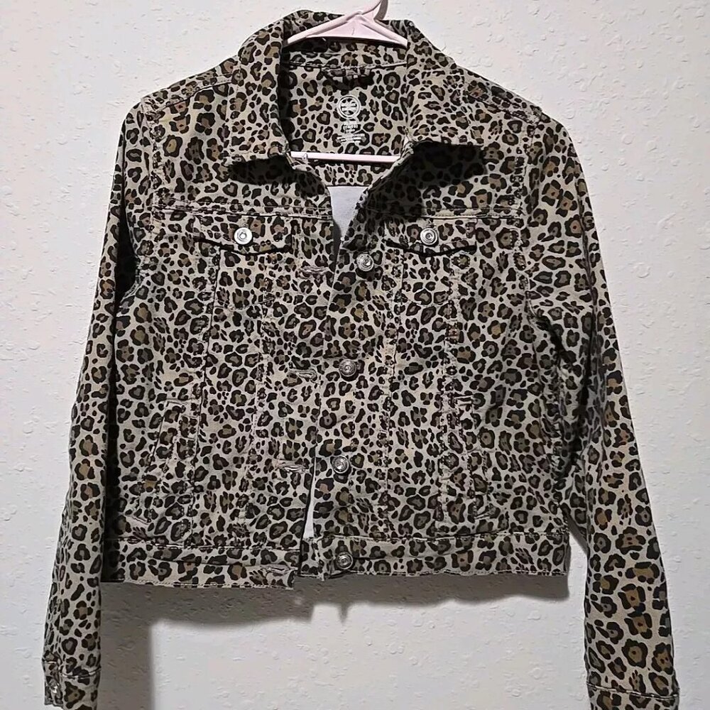 Preloved Wonder Nation cheetah print jacket size 14/16 (xl) Jrs.